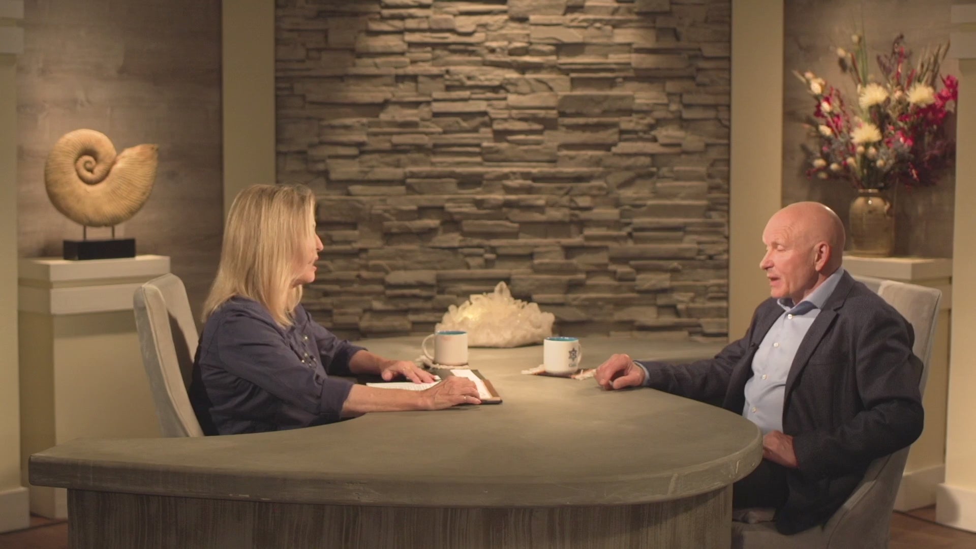 Φόρτωση βίντεο: 